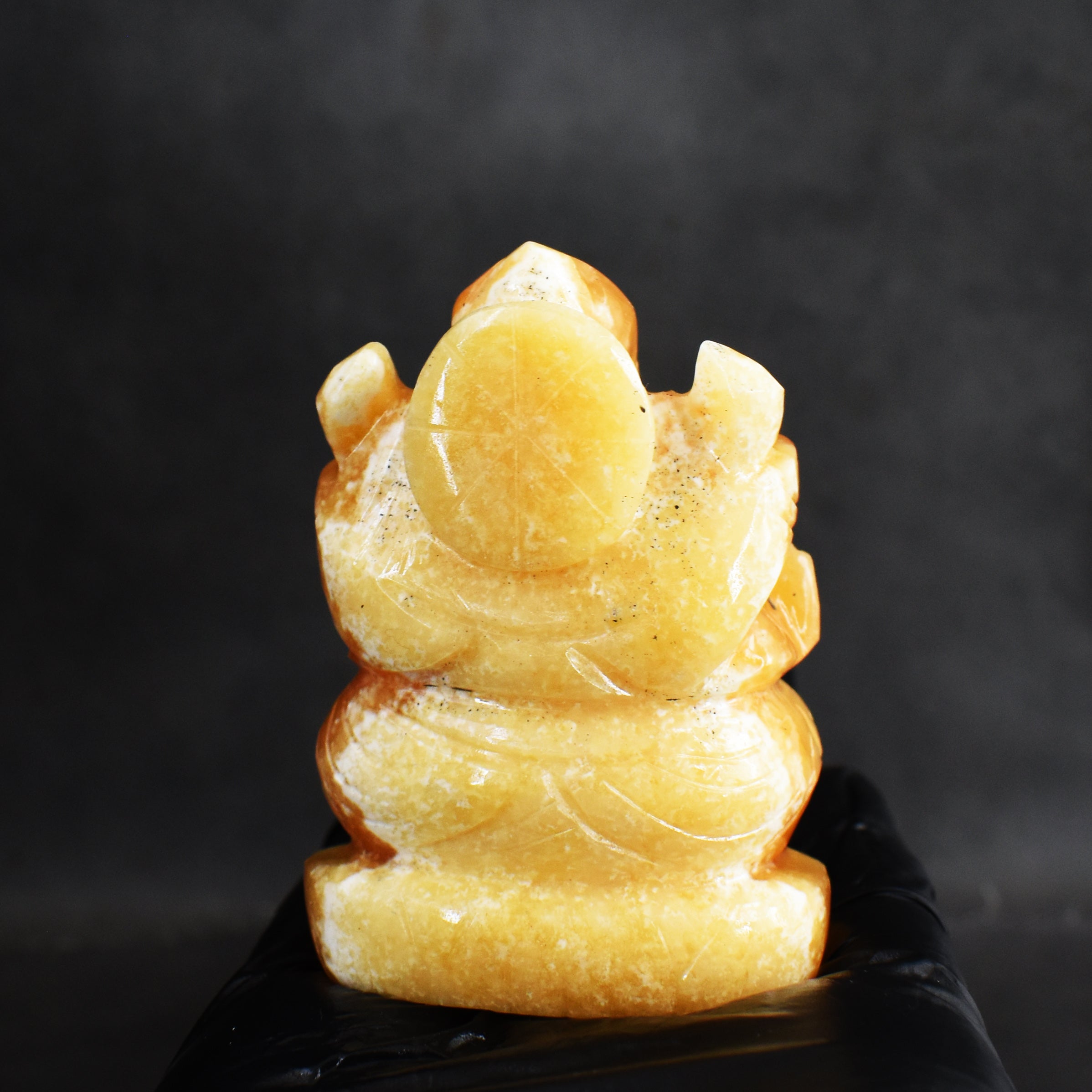 Exclusive 662.00 Carats Aventurine Divine Hand Carved Ganesha