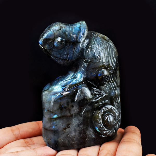 Amazing 2639.00 Cts Genuine Blue Flash Labradorite Hand Carved Crystal Gemstone Chameleon Carving