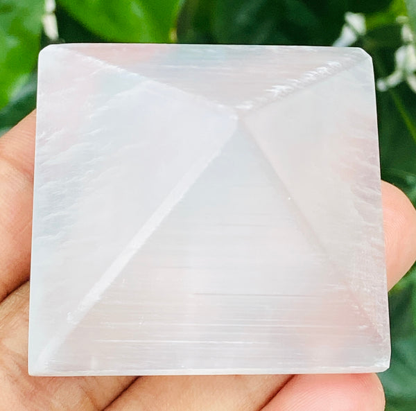 Radiant 258.00 Cts Exclusive Selenite Healing Crystal Specimen Premium Pyramid