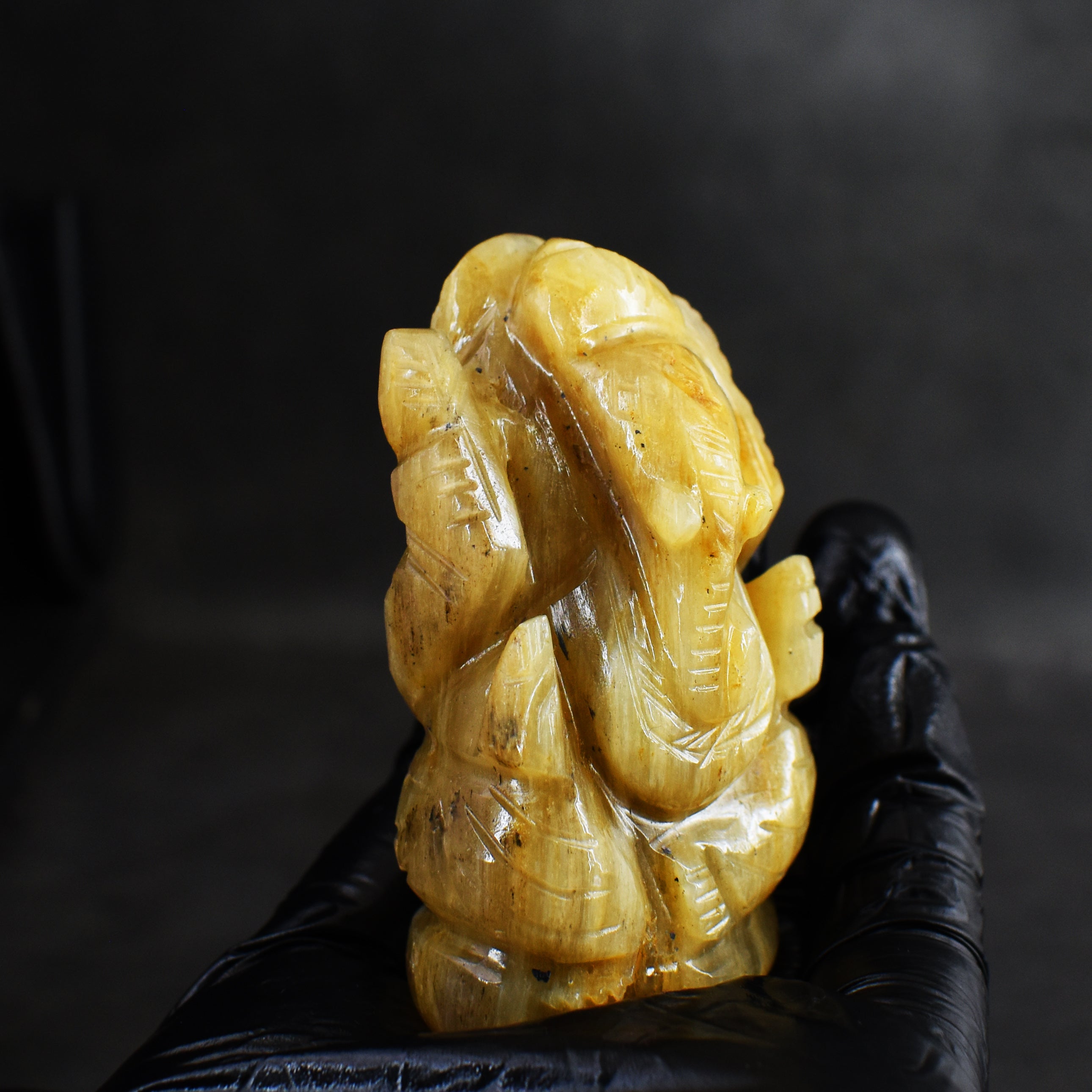 Artisian 490.00 Carats Fluorite Divine Hand Carved Genuine Crystal Gemstone Carving Lord Ganesha