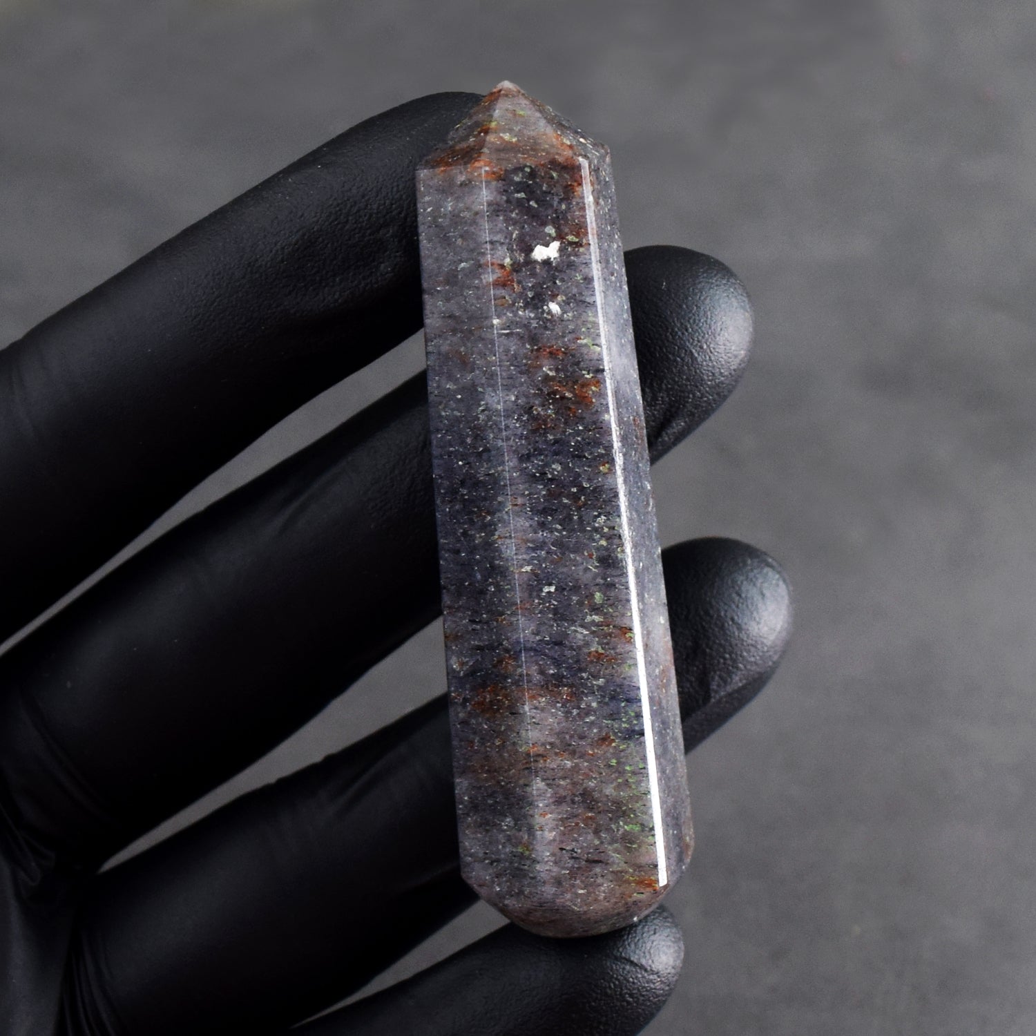 Fabulous 169.00 Carats Genuine Iolite Crystal Gemstone Healing Point