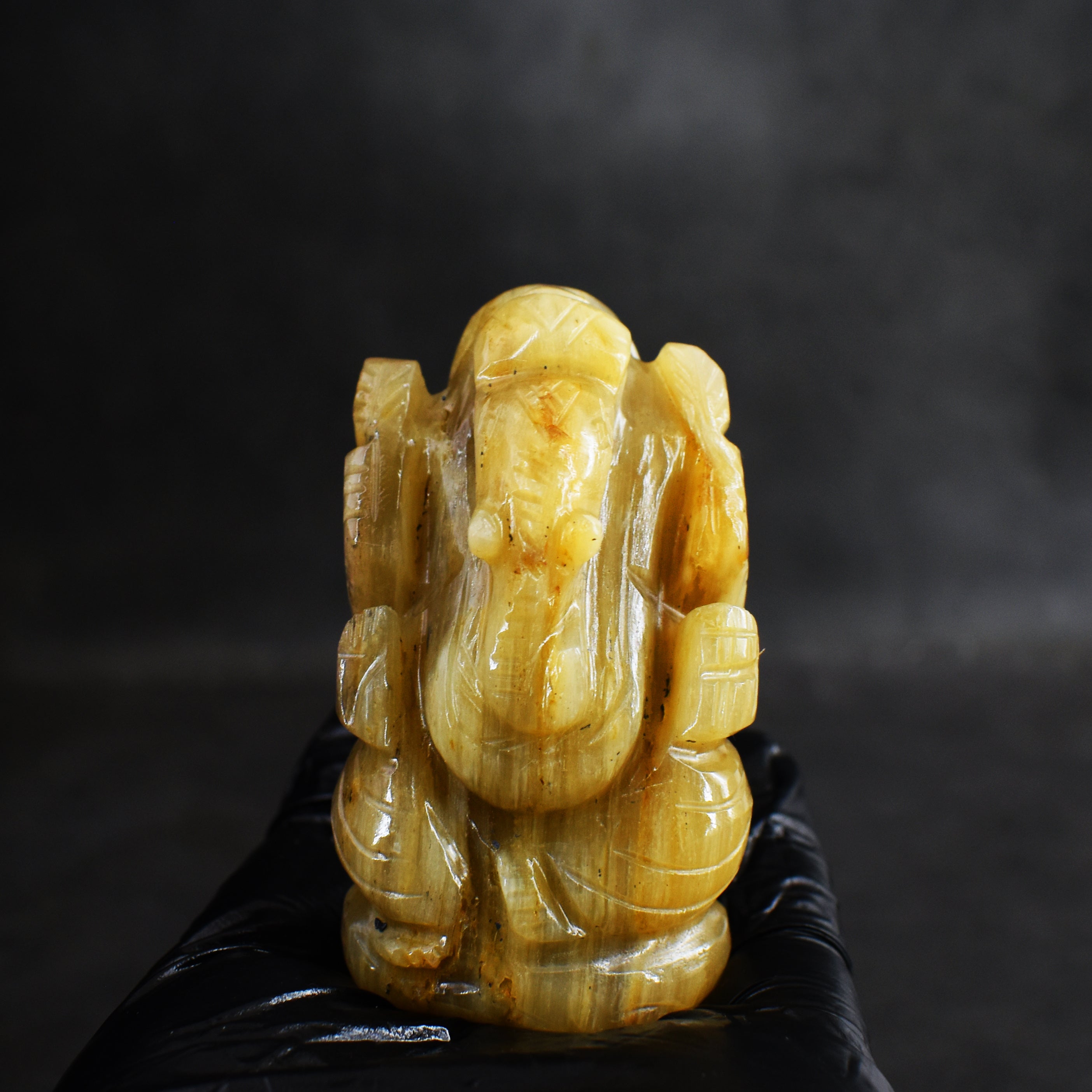 Artisian 490.00 Carats Fluorite Divine Hand Carved Genuine Crystal Gemstone Carving Lord Ganesha