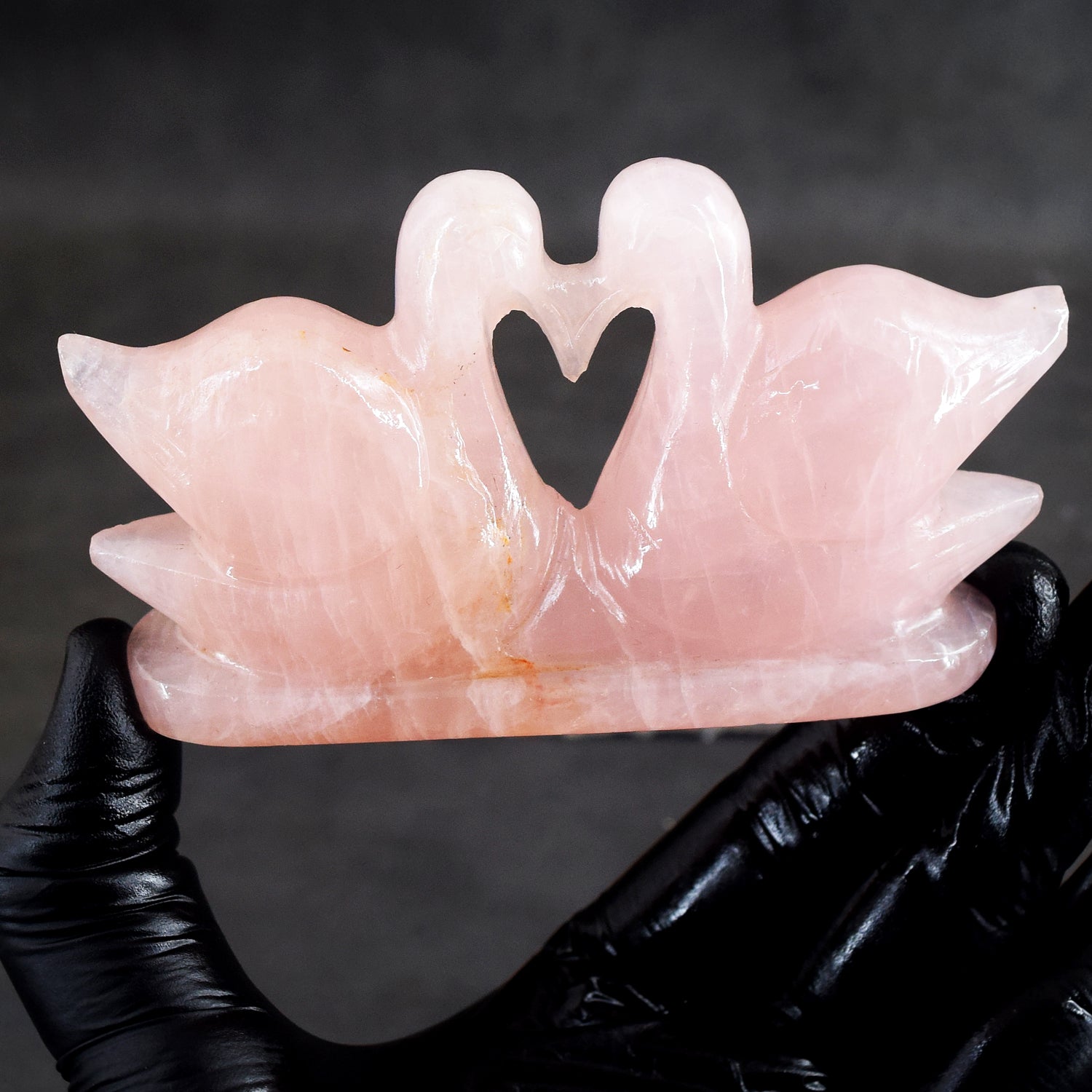 Natural 710.00 Cts Genuine Rose Quartz Hand Carved Premium Love Swan Pair