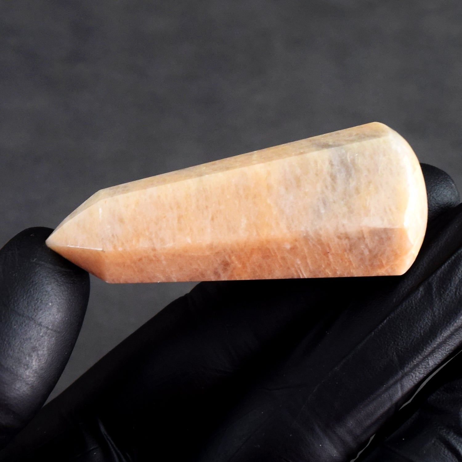 Graceful 160.00 Carats Genuine Peach Moonstone Crystal Gemstone Healing Point