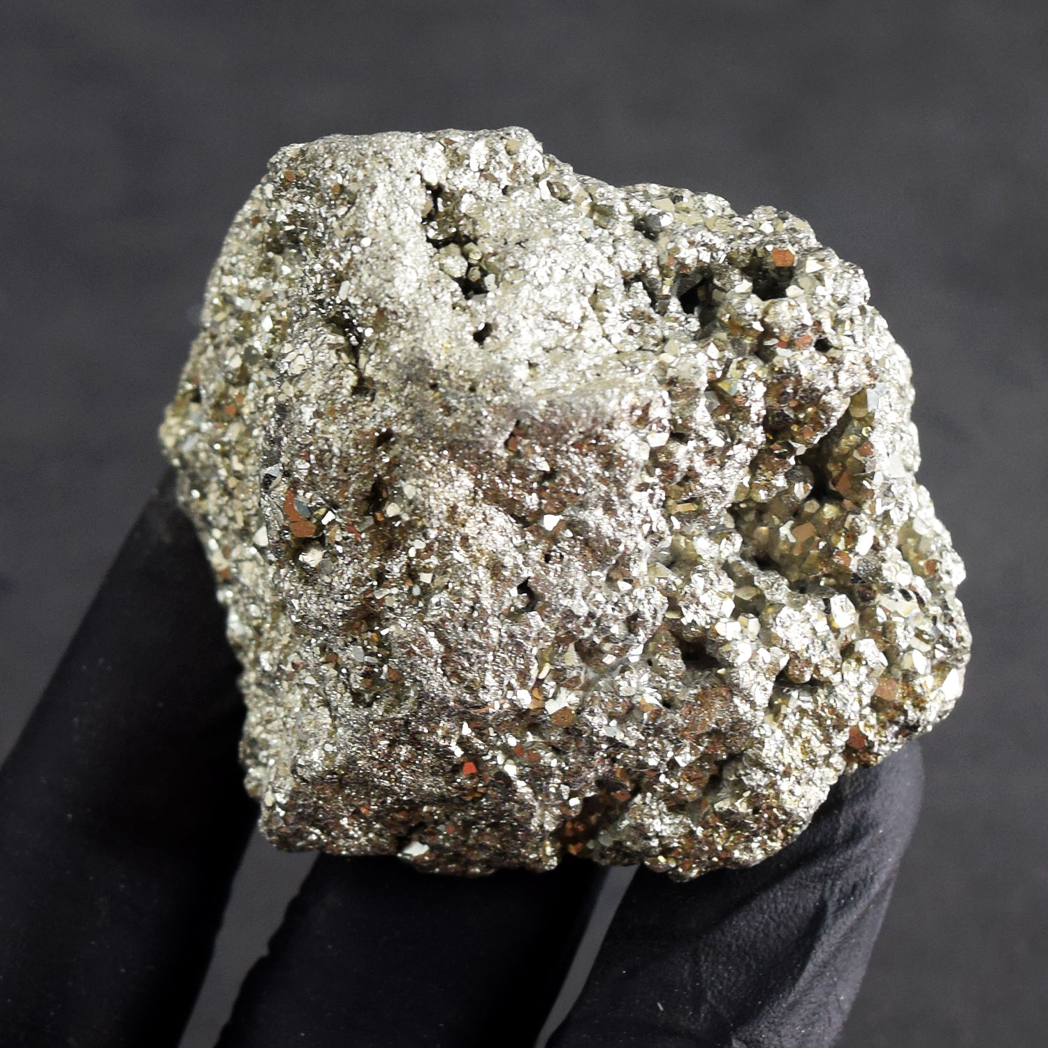 Passive 989.00 Cts Genuine Peru Pyrite Healing Gemstone Crystal Specimen Cluster