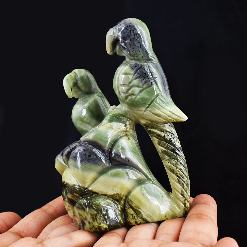 Gorgeous   2116.00 Cts Genuine Serpentine Hand Carved Crystal Twin Parrot Gemstone Carving