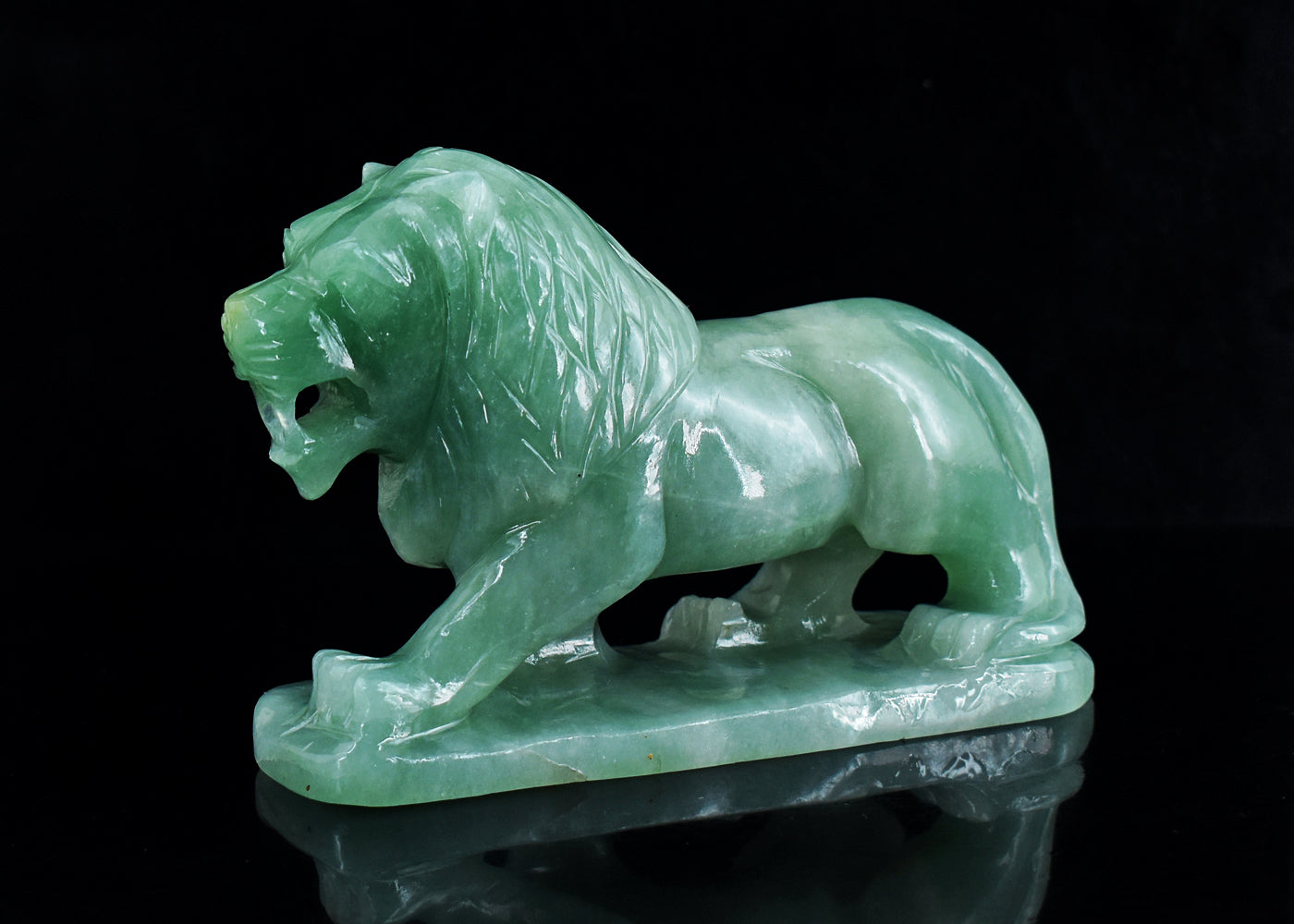 Artisian 4590.00 Cts Genuine Green Aventurine Hand Carved Crystal Gemstone Carving Lion