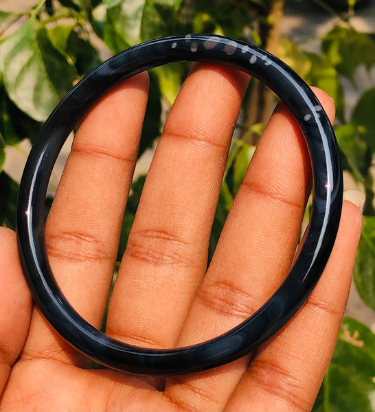 Impressive 77.00 Cts Genuine Black Agate Gemstone Crystal Specimen Premium Fancy Bangle
