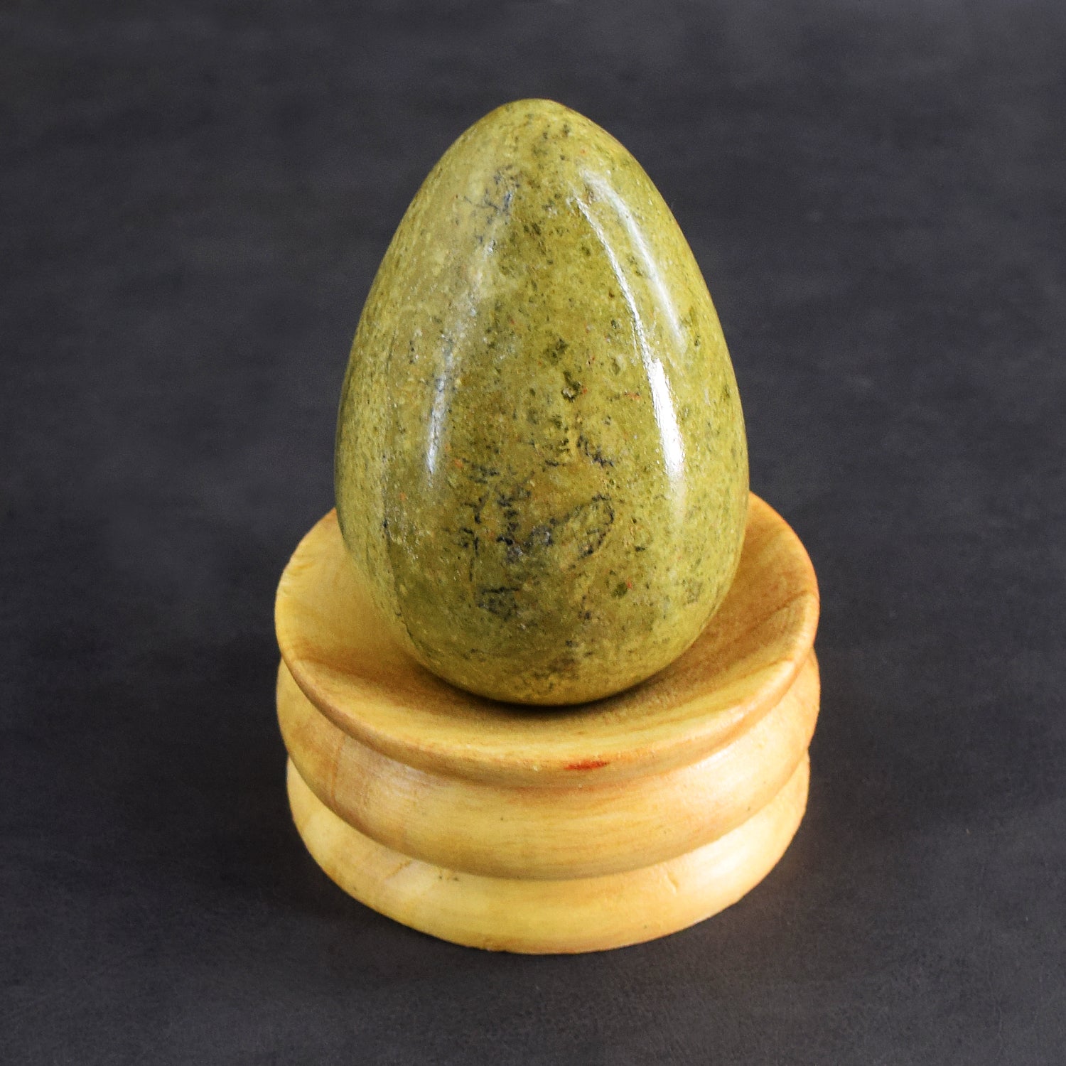 Gorgeous Ever 906.00 Cts Genuine Blood Green Unakite Healing Premium Egg Crystal