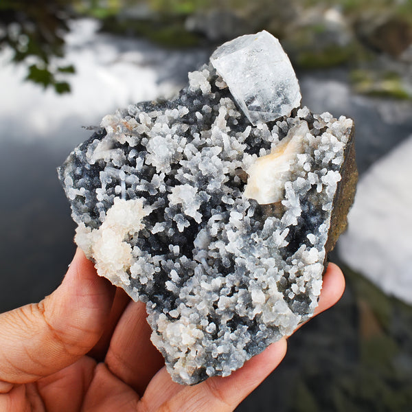 Exclusive 1201.00 Carats Genuine Chalcedony Crystal Specimen Gemstone