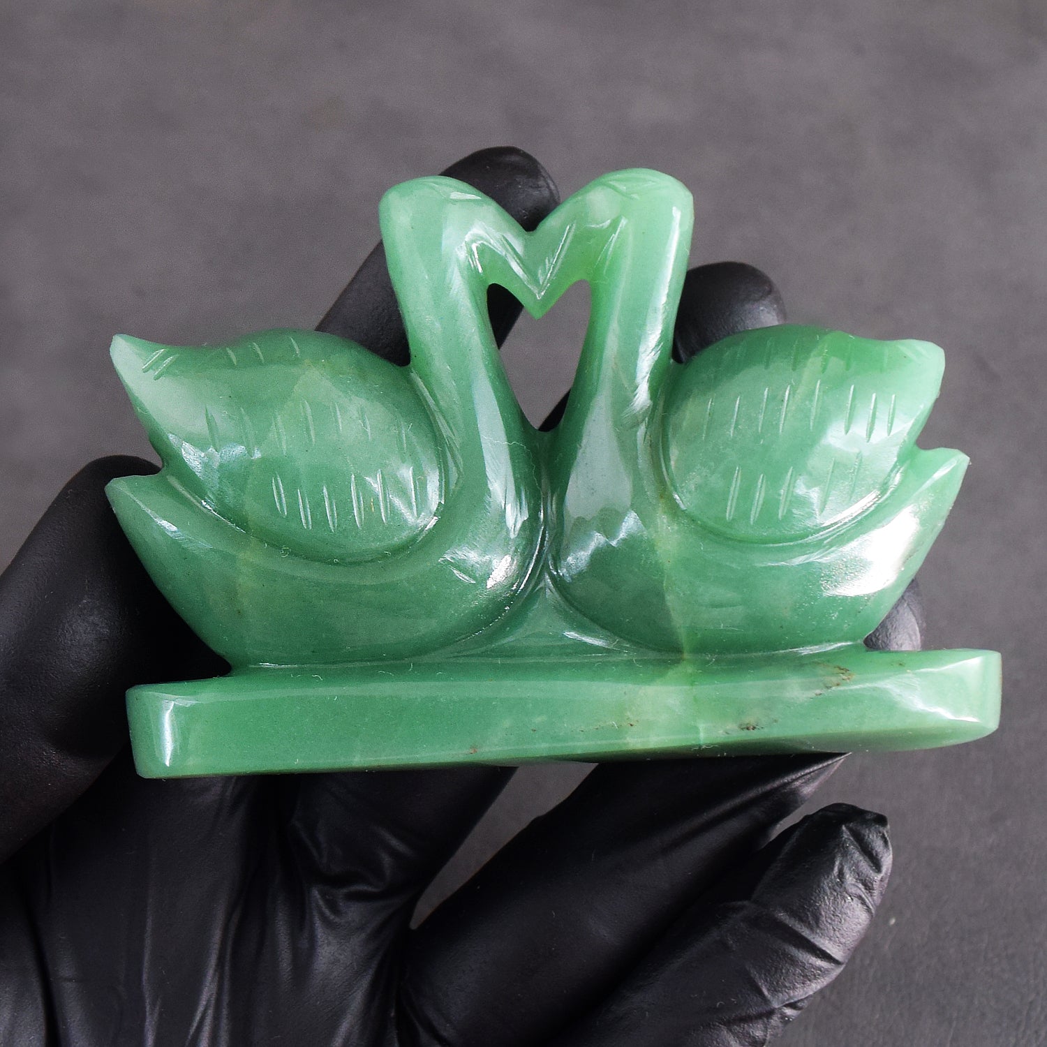 Awesome 717.00 Cts Genuine Green Aventurine Carved Love Premium Swan Pair