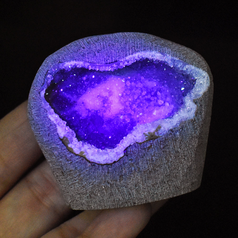 Artisian 675.00 Cts Genuine Chalcedony With MM Quartz Crystal Specimen Gemstone