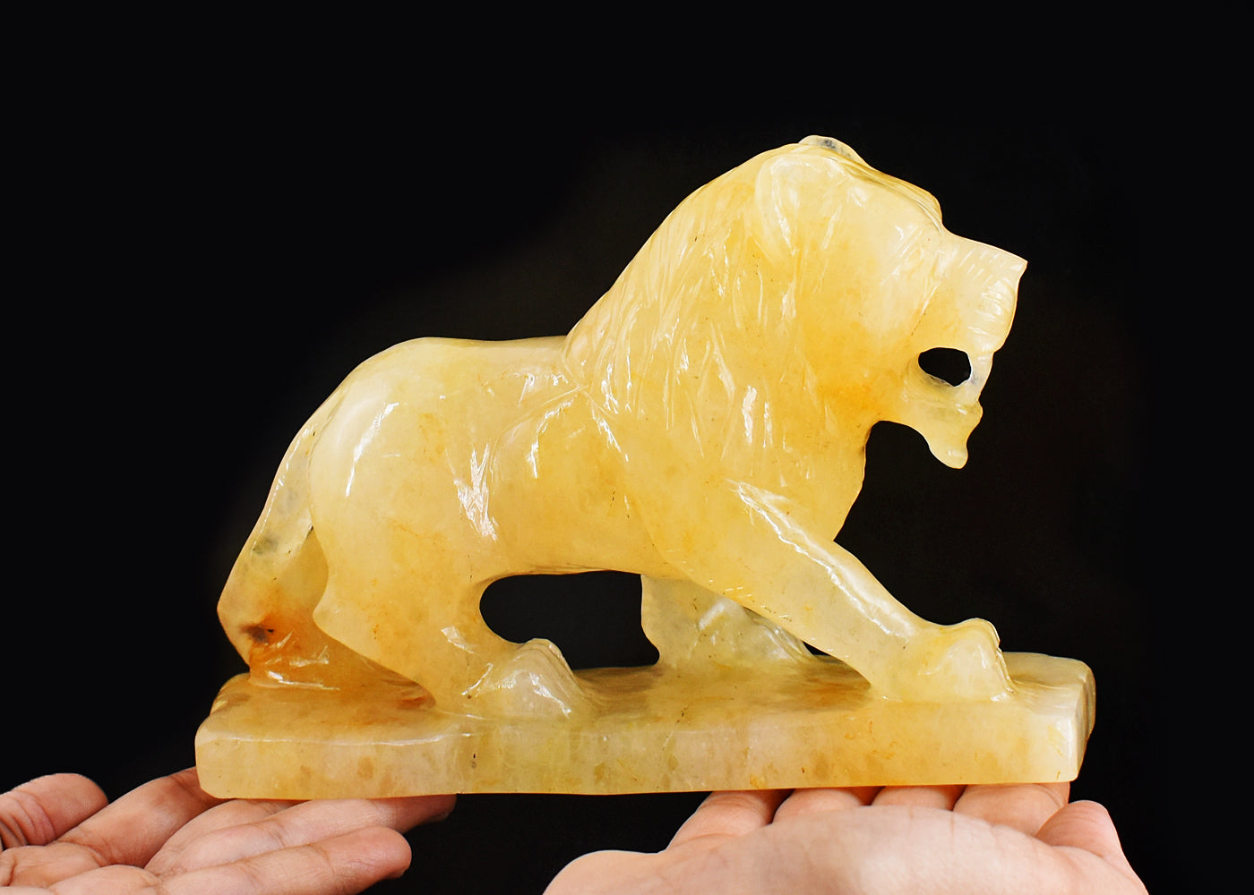 Exclusive 6099.00 Carats Genuine Aventurine Hand Carved Crystal Gemstone Carving Lion