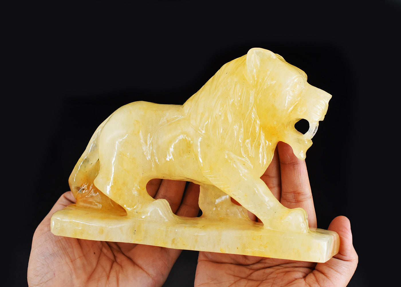 Exclusive 6099.00 Carats Genuine Aventurine Hand Carved Crystal Gemstone Carving Lion