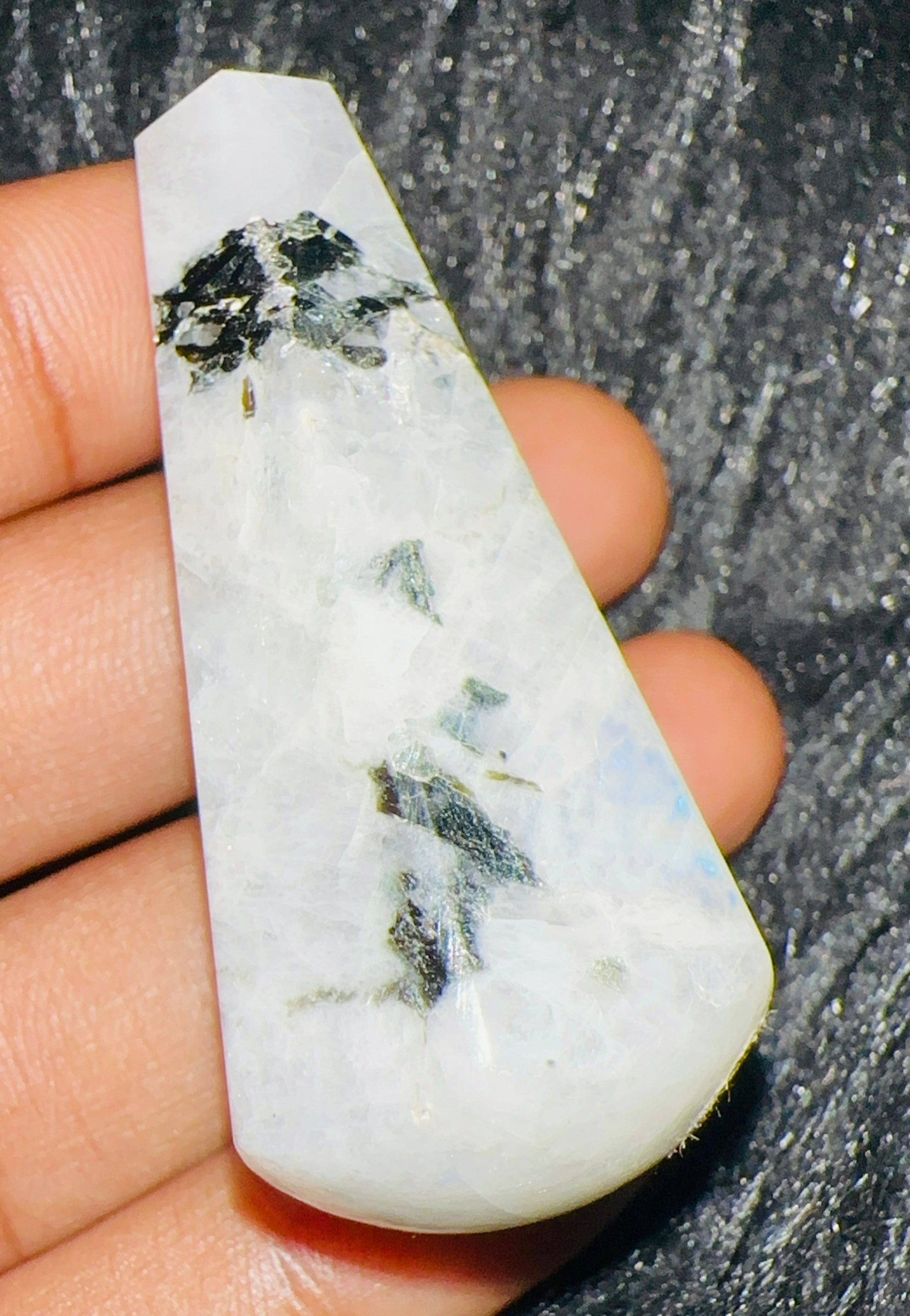 Sparkling 139.00 Carats  Genuine  Moonstone  Hand Carved  Healing  Crystal  Point Gemstone Carving