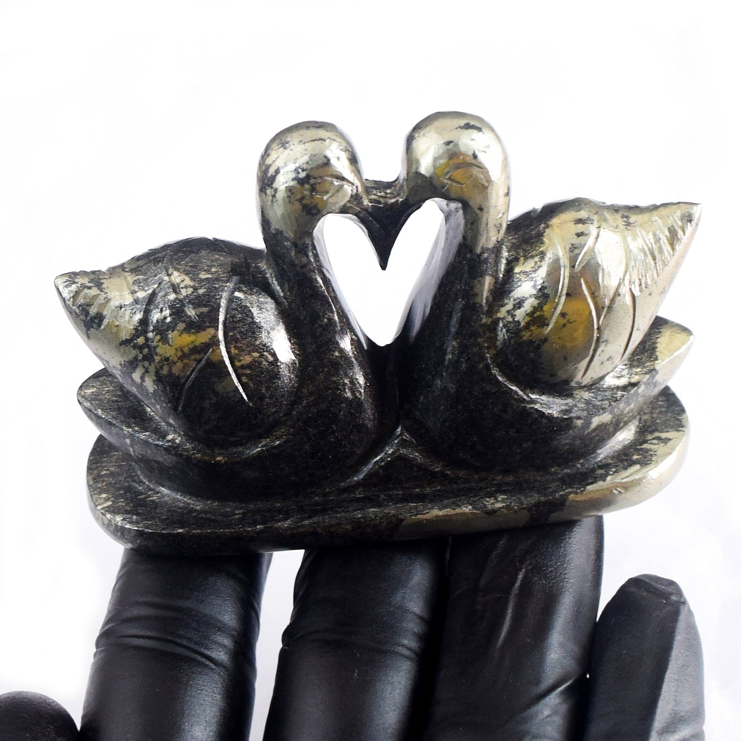 Dazzling 647.00 Cts Genuine Pyrite Carved Love Premium Swan Pair