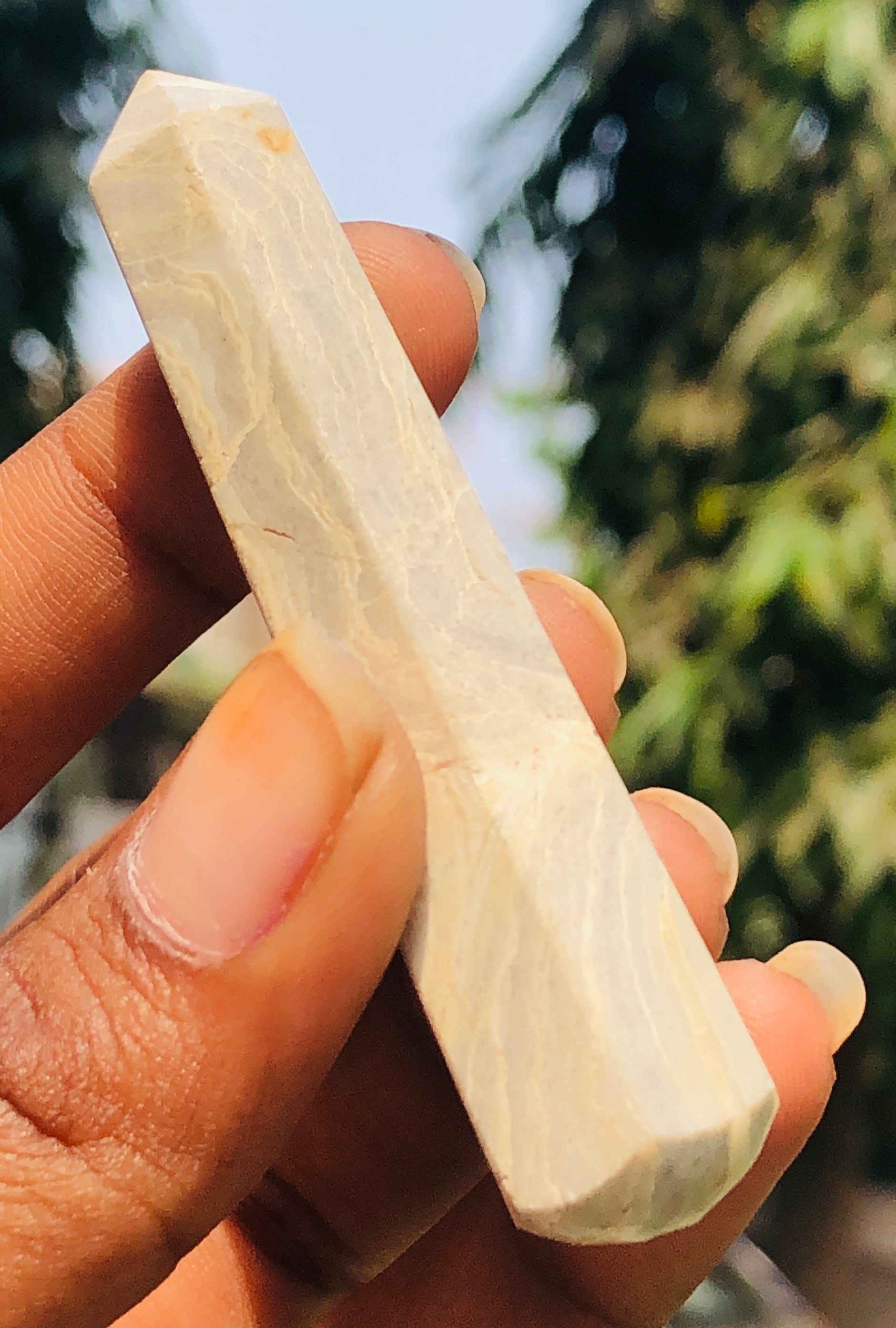 Exclusive 116.00 Carats Genuine Lemon Serpentine Crystal Gemstone Healing Point