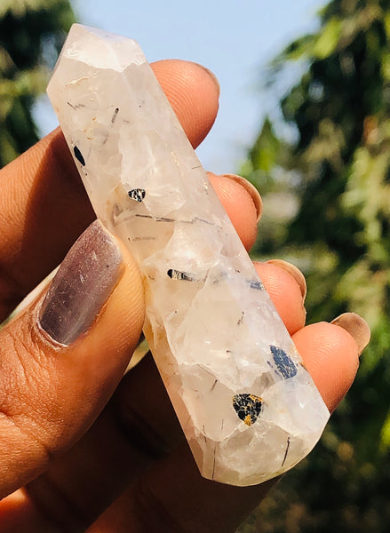 Lovely 144.00 Carats Genuine Rutile Quartz Crystal Gemstone Healing Point