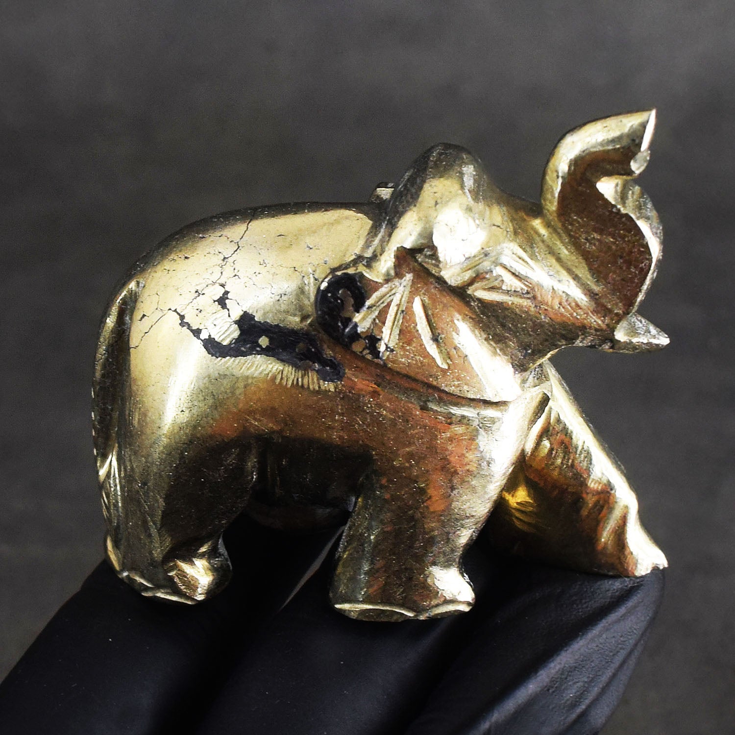 Impressive 872.00 Cts Genuine Pyrite Hand Carved Gemstone Premium Elephant Crystal
