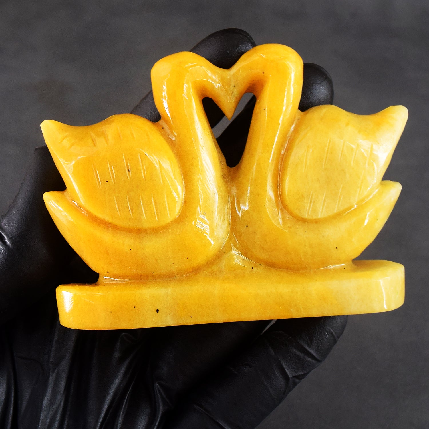 Amazing 750.00 Cts Genuine Yellow Aventurine Premium Carved Love Swan Pair