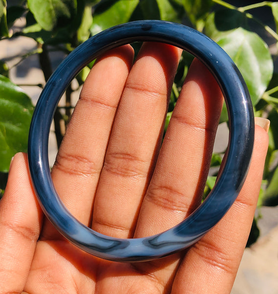 Graceful 95.00 Cts Genuine Black Agate Gemstone Crystal Specimen Premium Fancy Bangle
