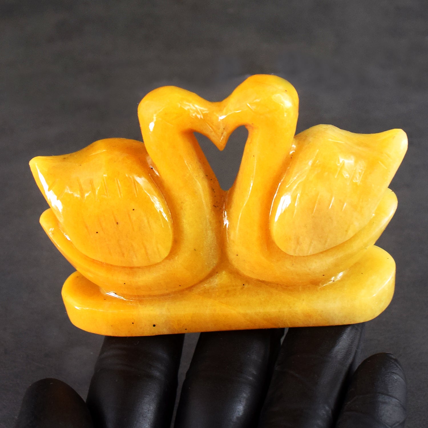 Amazing 750.00 Cts Genuine Yellow Aventurine Premium Carved Love Swan Pair
