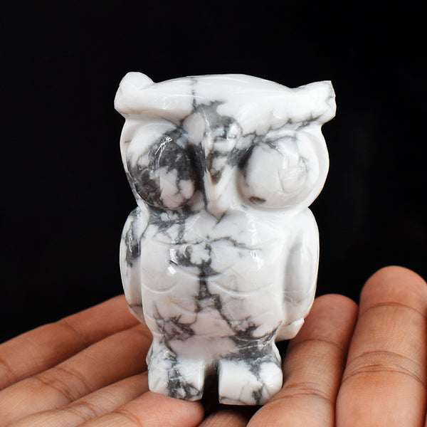 Beautiful  816.00  Carats  Genuine  Howlite  Hand  Carved  Crystal  Gemstone  Owl  Carving