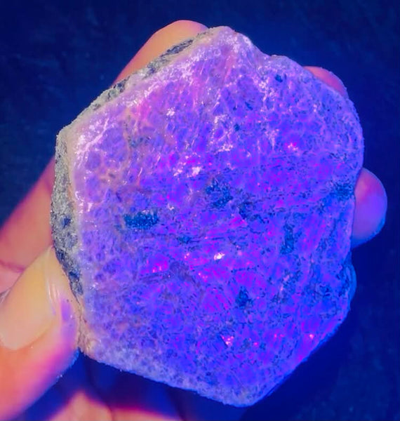 Amazing 409.00 Cts Genuine Ruby Crystal Specimen Gemstone Hexagon
