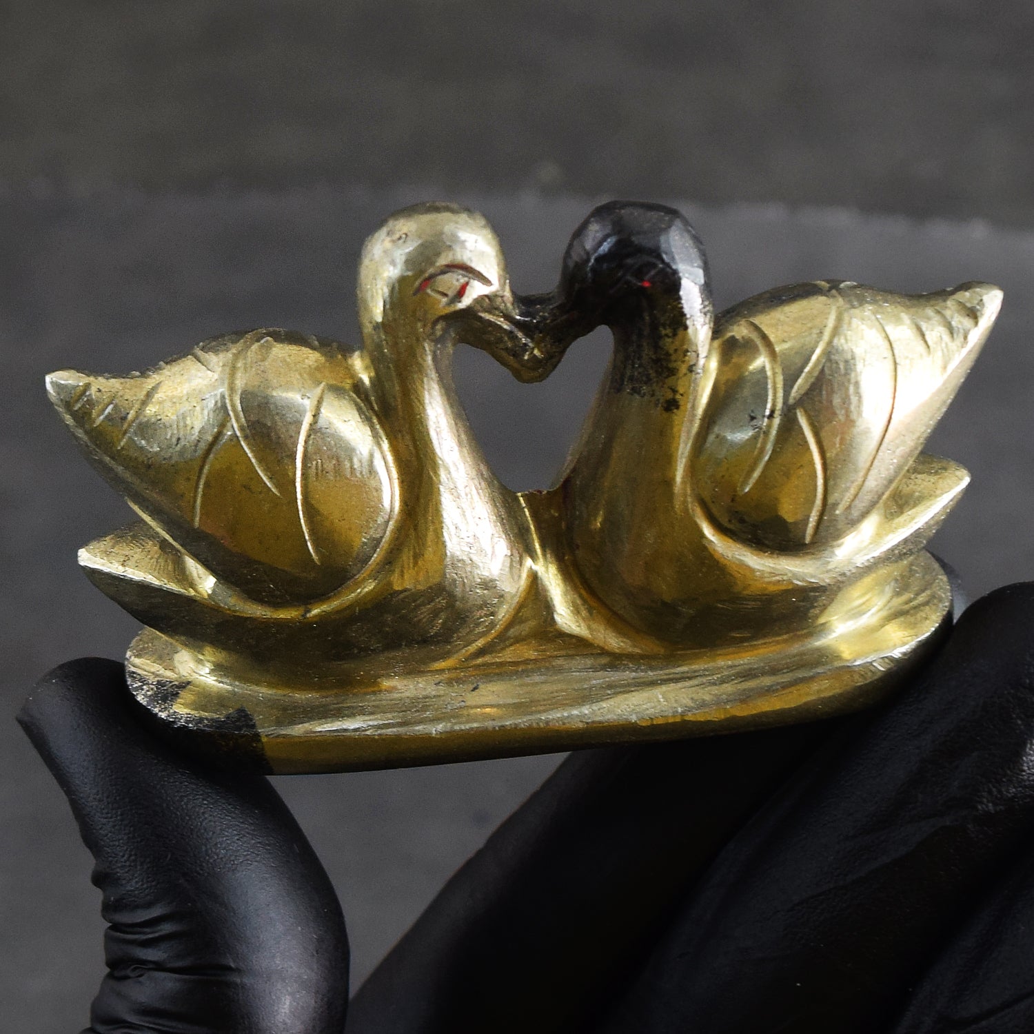 Beautiful 656.00 Cts Genuine Pyrite Hand Carved Premium Love Swan Pair
