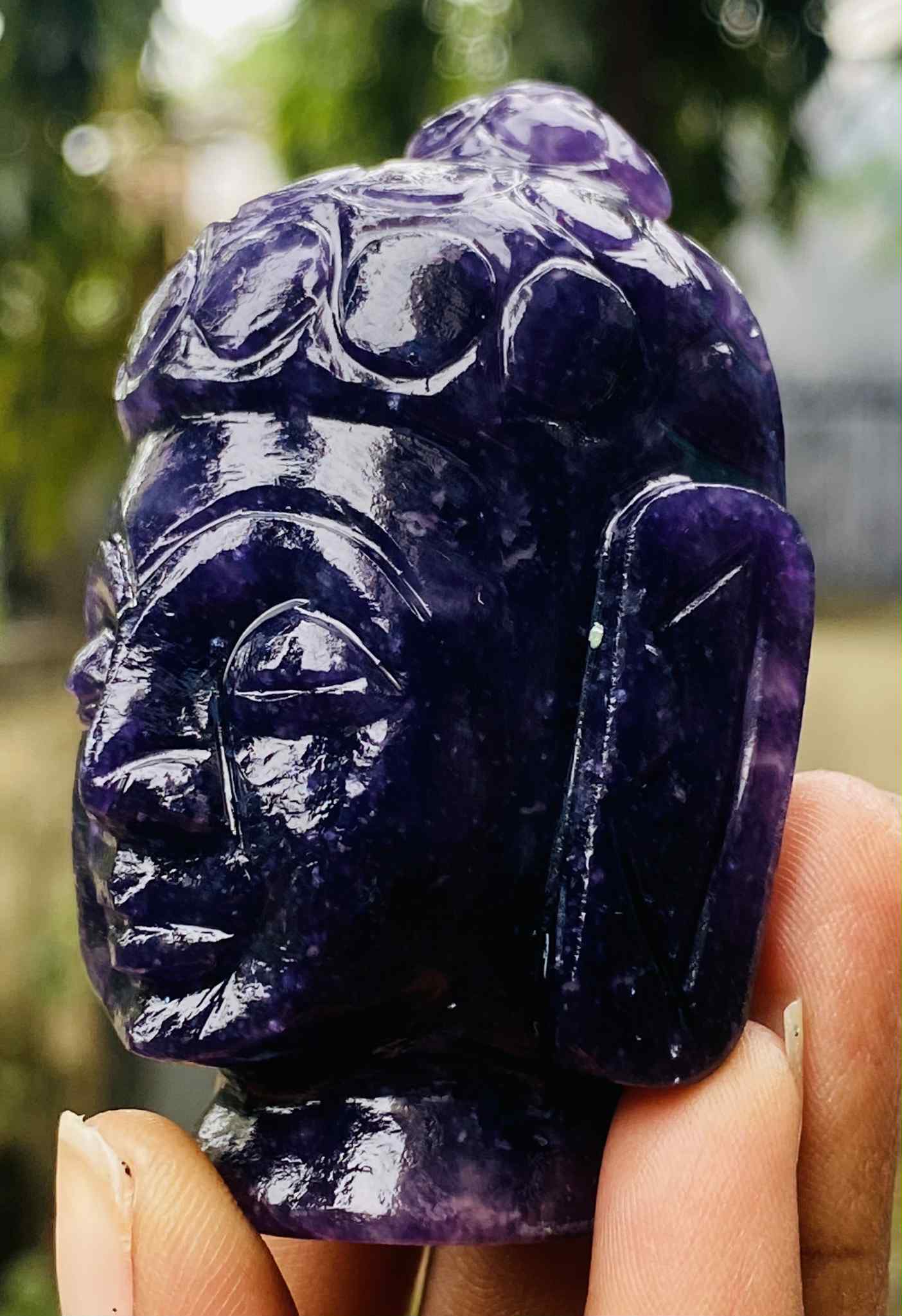 Stunning 709.00 Cts Genuine Amethyst Hand Carved Gemstone Buddha Head Crystal Carving