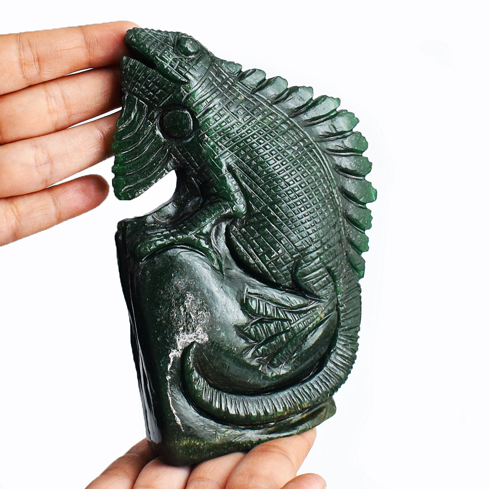 Exclusive 3750.00 Cts Genuine Green Jade Hand Carved Crystal Gemstone Chameleon Carving