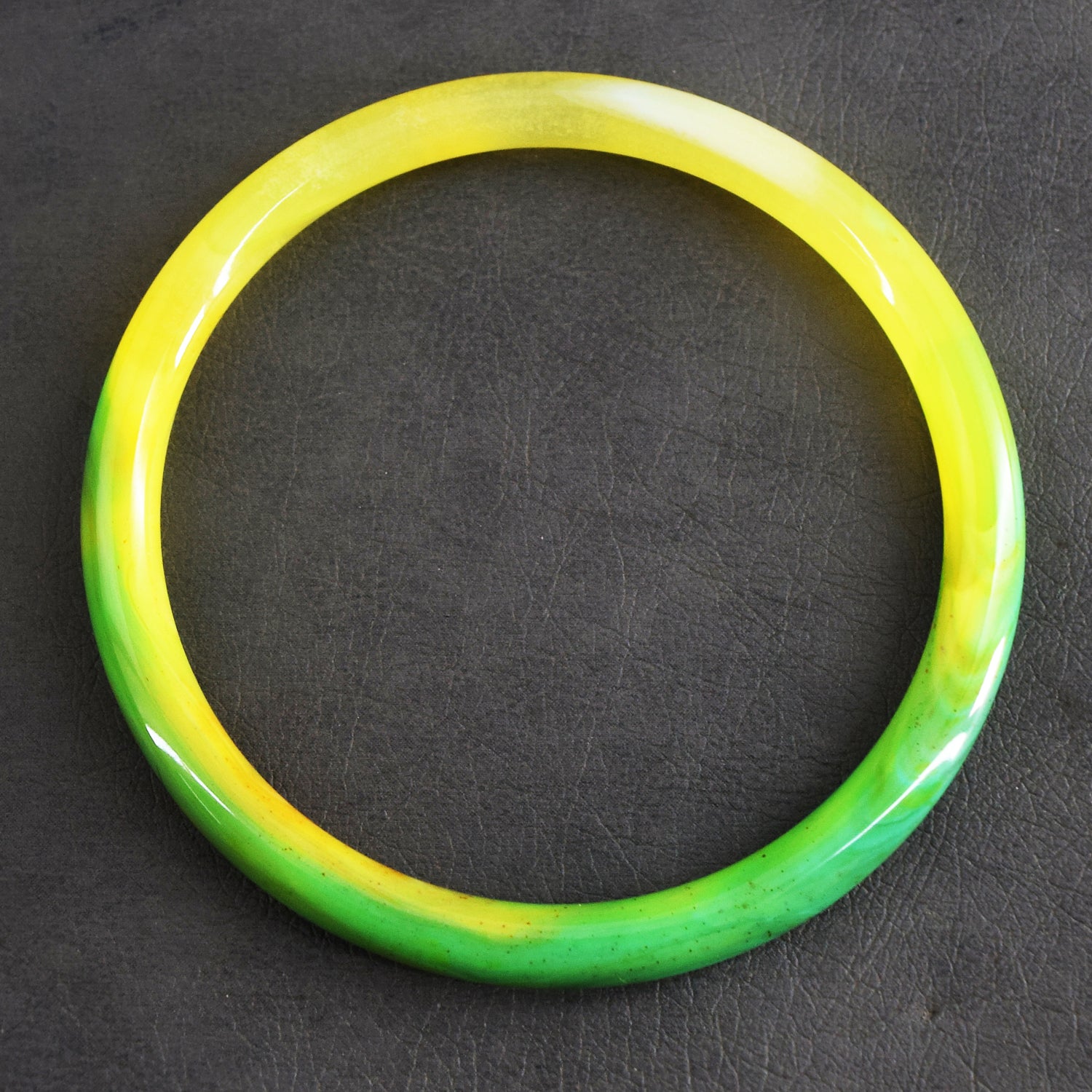 Alluring 79.00 Cts Genuine Onyx Crystal Specimen Gemstone Premium Fancy Bangle