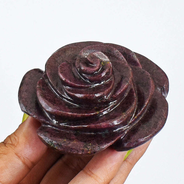 gemsmore:585.00 Cts  Natural  Rhodonite  Hand Carved  Rose  Gemstone