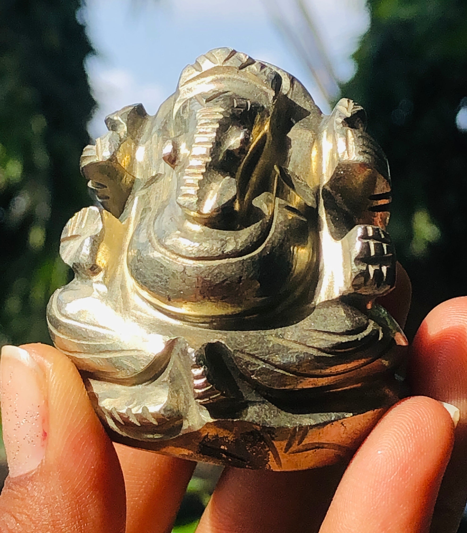 Gorgeous 900.00 Cts Genuine Golden Pyrite Divine Hand Carved Premium Lord Ganesha