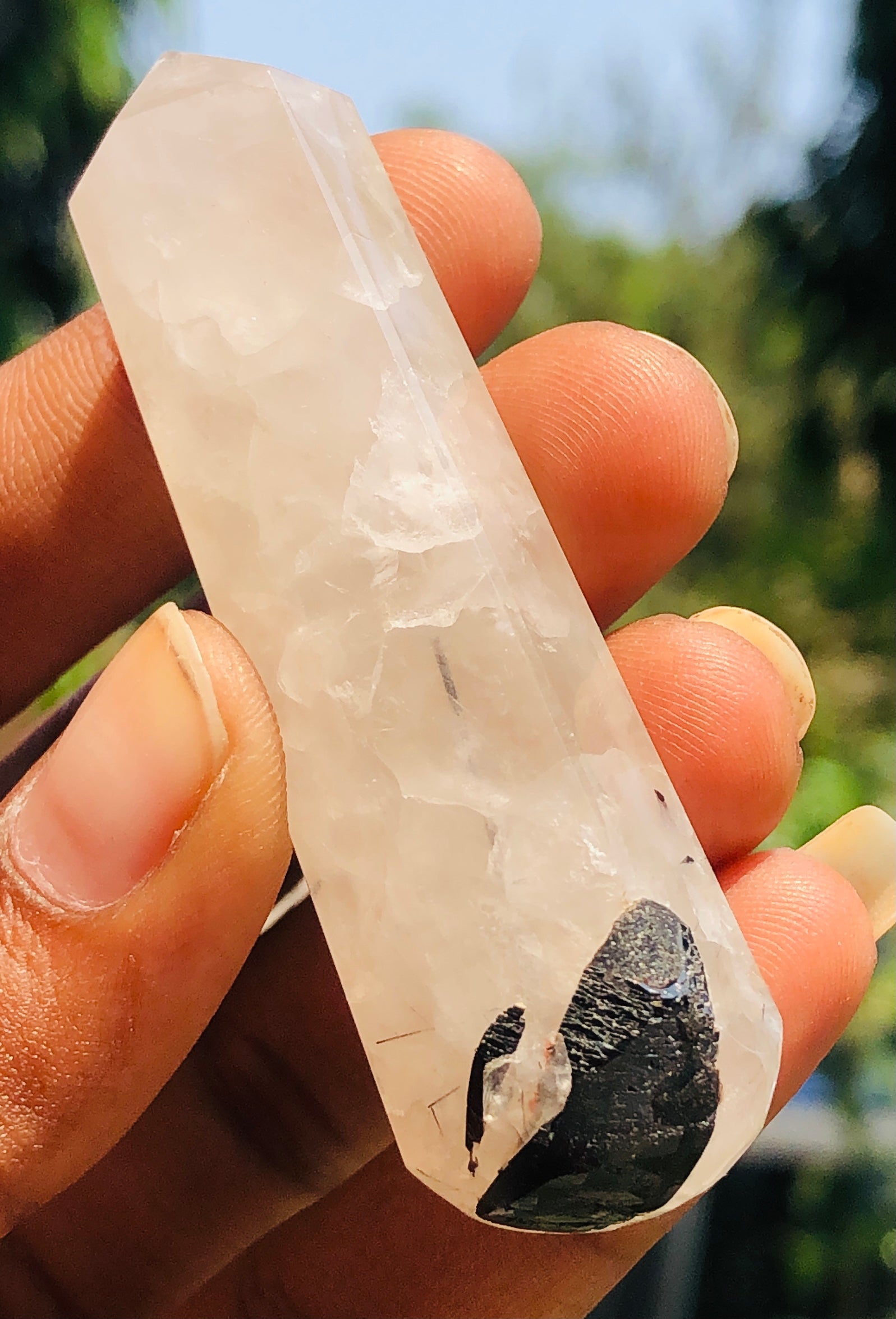 Lovely 167.00 Carats Genuine Rutile Quartz Crystal Gemstone Healing Point