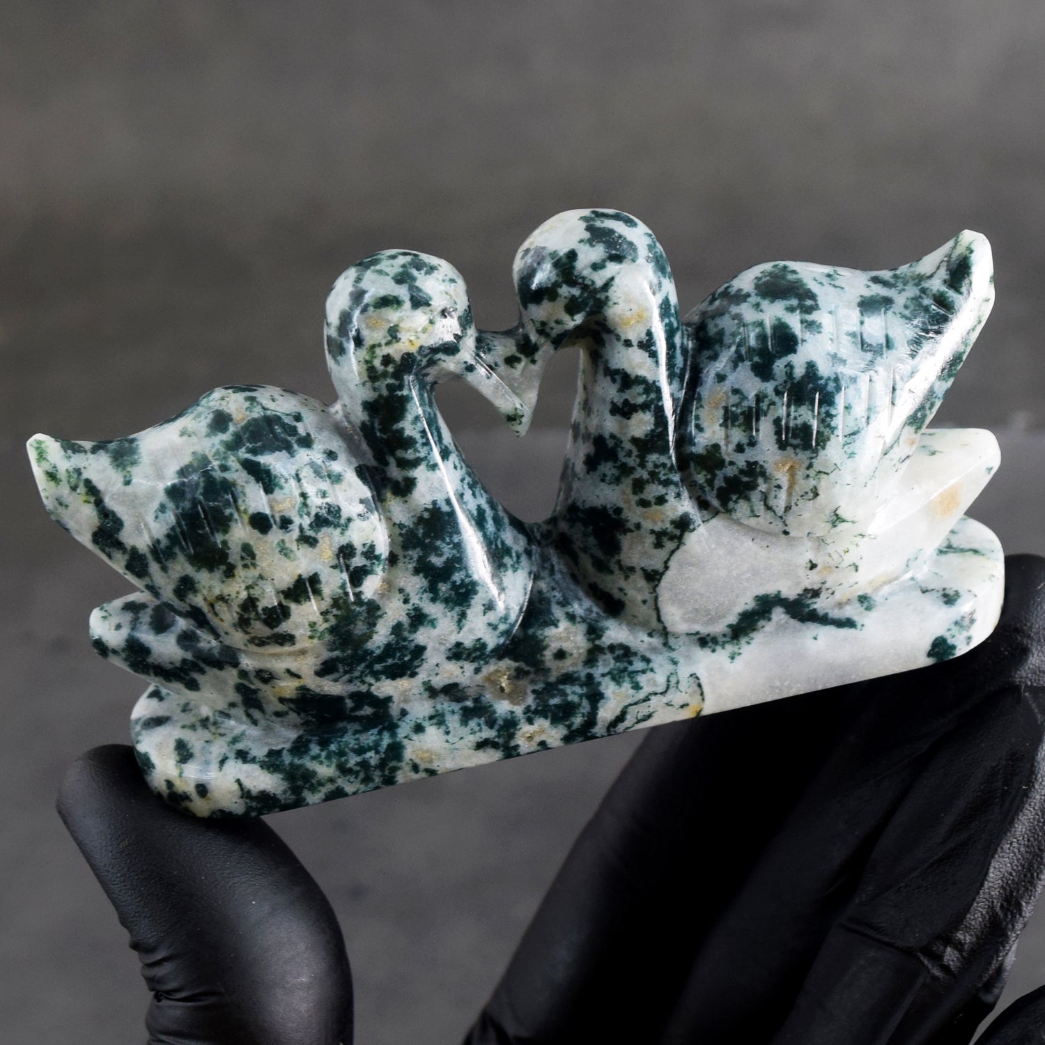 Fabulous 696.00 Cts Genuine Tree Agate Hand Carved Premium Love Swan Pair