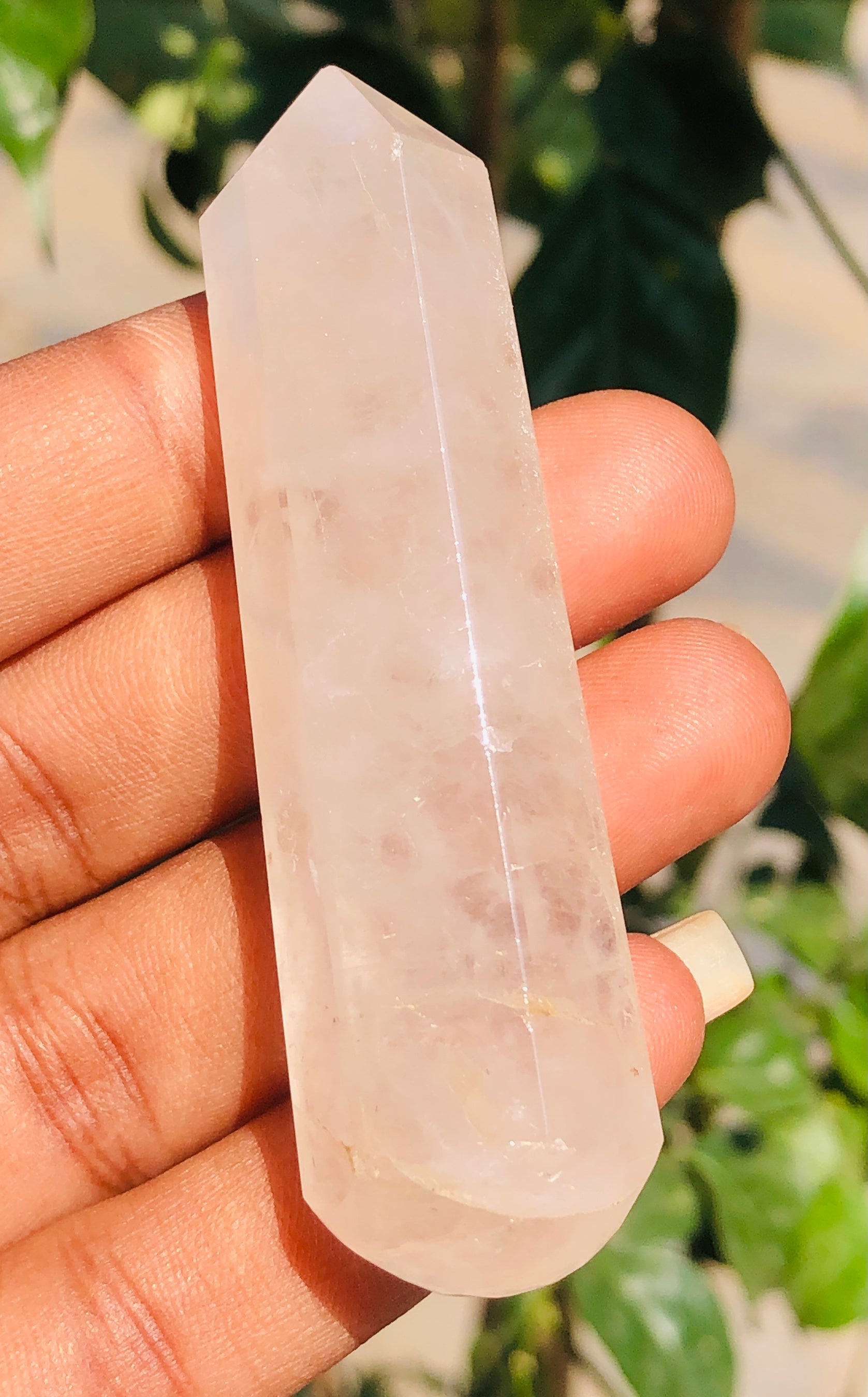 Impressive 186.00 Carats Genuine White Quartz Crystal Gemstone Healing Point
