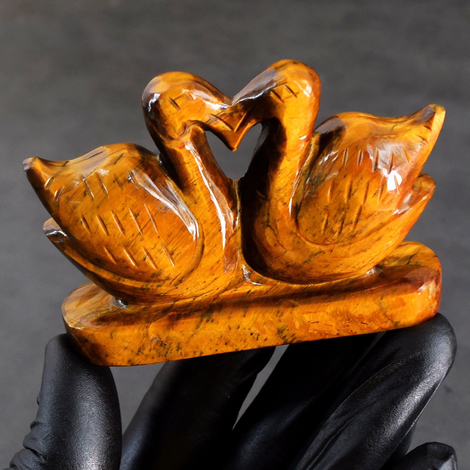 Amazing 637.00 Cts Genuine Tiger Eye Premium Carved Love Swan Pair