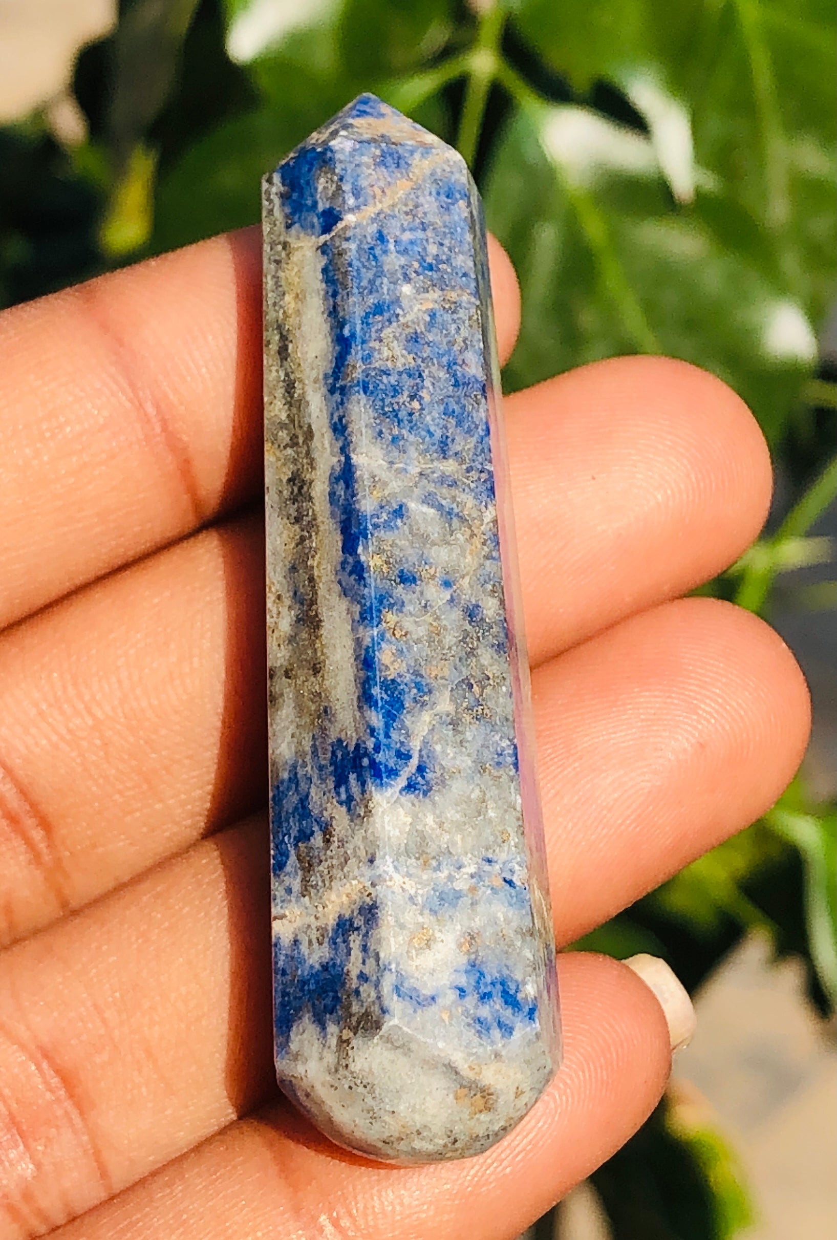 Craftsmen 101.00 Carats Genuine Lapis Lazuli Hand Carved  Healing Point Gemstone Carving