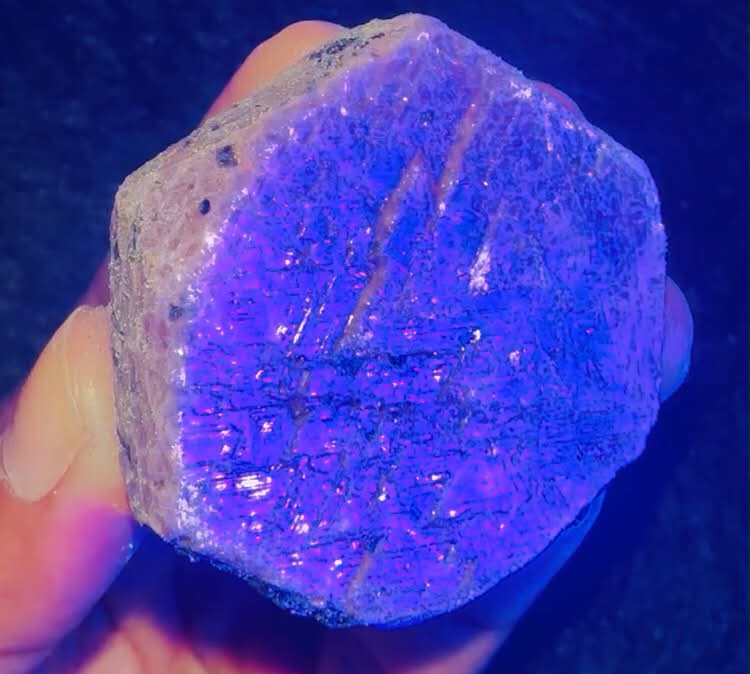 Exclusive  468.00 Cts Genuine Ruby Crystal Specimen Gemstone Hexagon