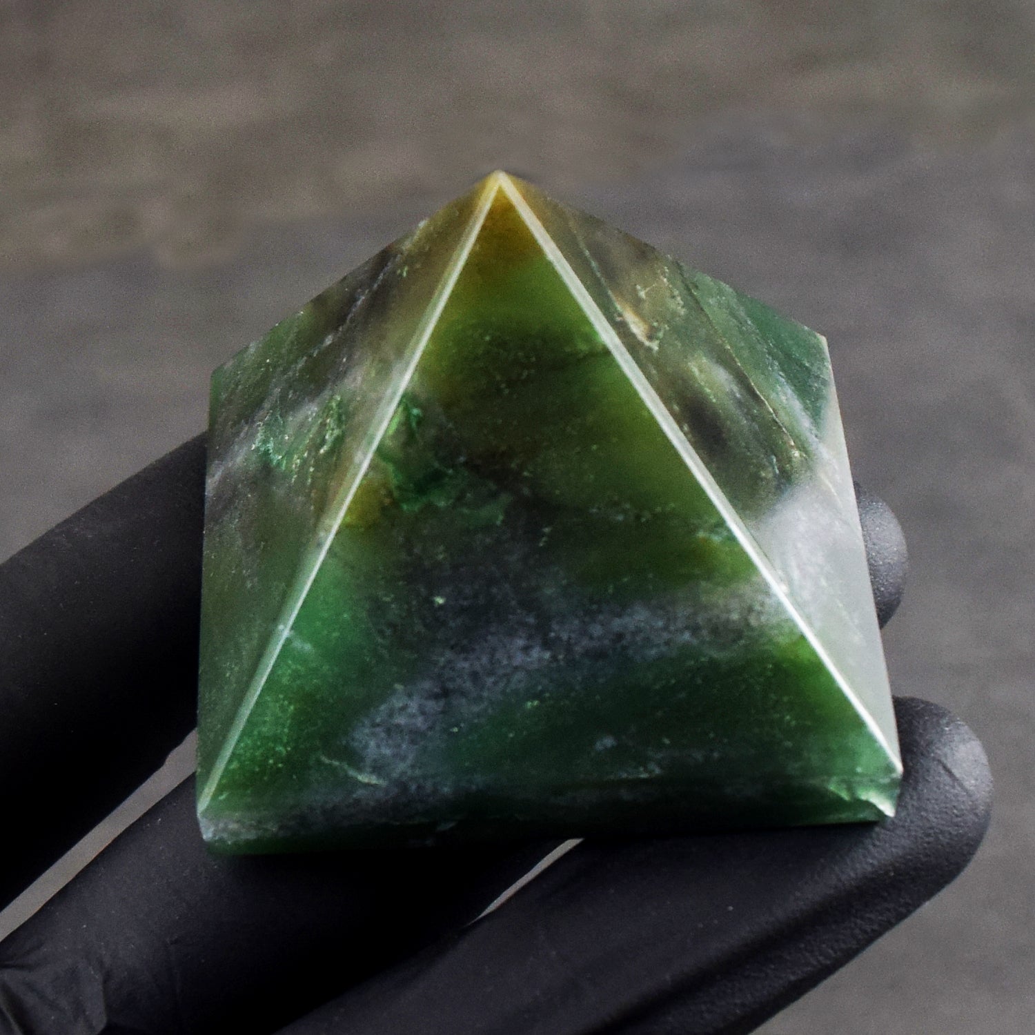 Amazing 464.00 Cts Genuine Jade Crystal Specimen Healing Divine Pyramid