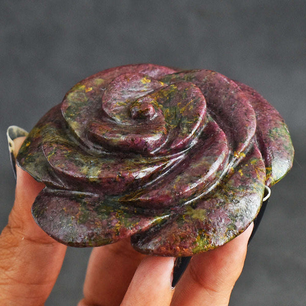 gemsmore:688.00 Cts  Natural  Genuine  Rhodonite  Hand  Carved  Rose   Gemstone  Carving