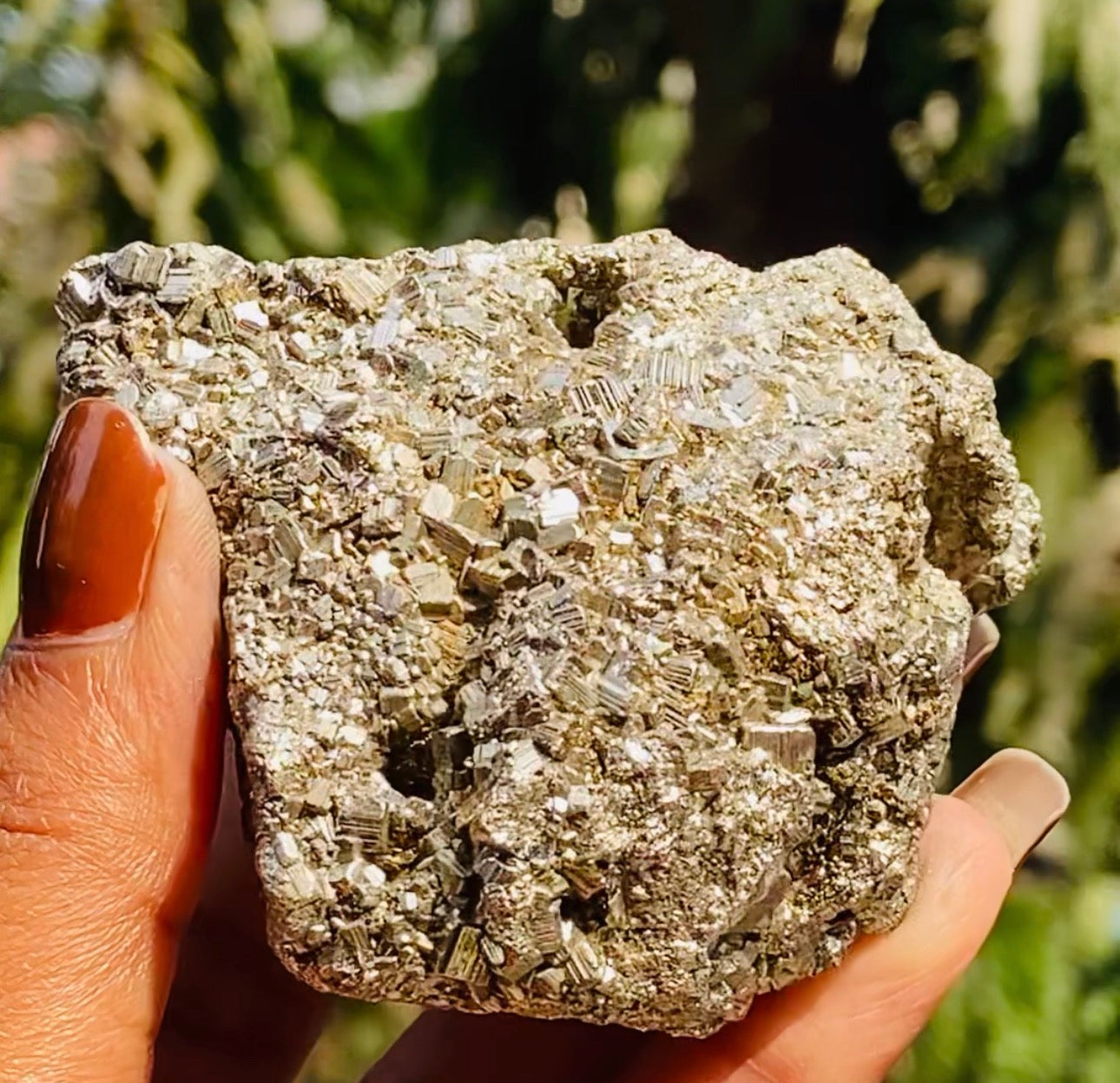 Beautiful 1103.00 Cts Genuine Peru Pyrite Crystal Specimen Healing Cluster Gemstone