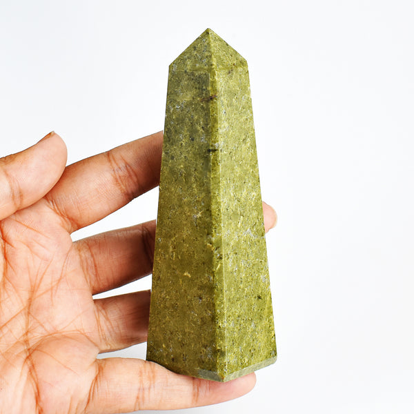Natural 885.00 Cts Green Garnet  Hand Carved Crystal Healing Point Gemstone Carving