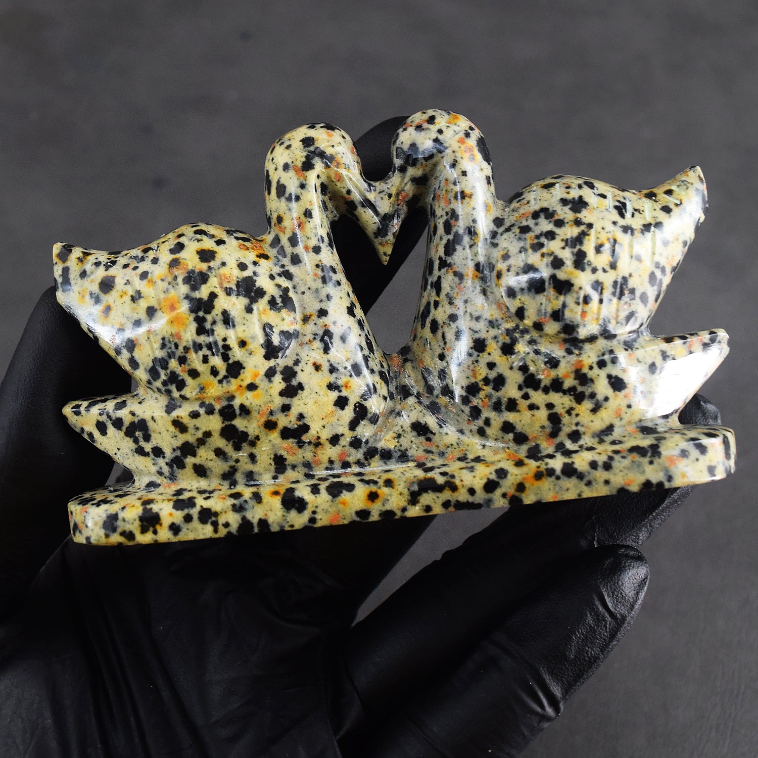 Pleasing 859.00 Cts Genuine Dalmation Jasper Hand Carved Love Premium Swan Pair