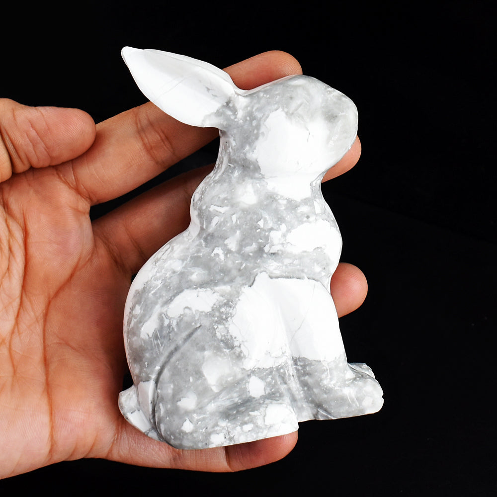 Craftsmen 1566.00 Carats  Genuine  Howlite Hand Carved Crystal Bunny Gemstone Carving