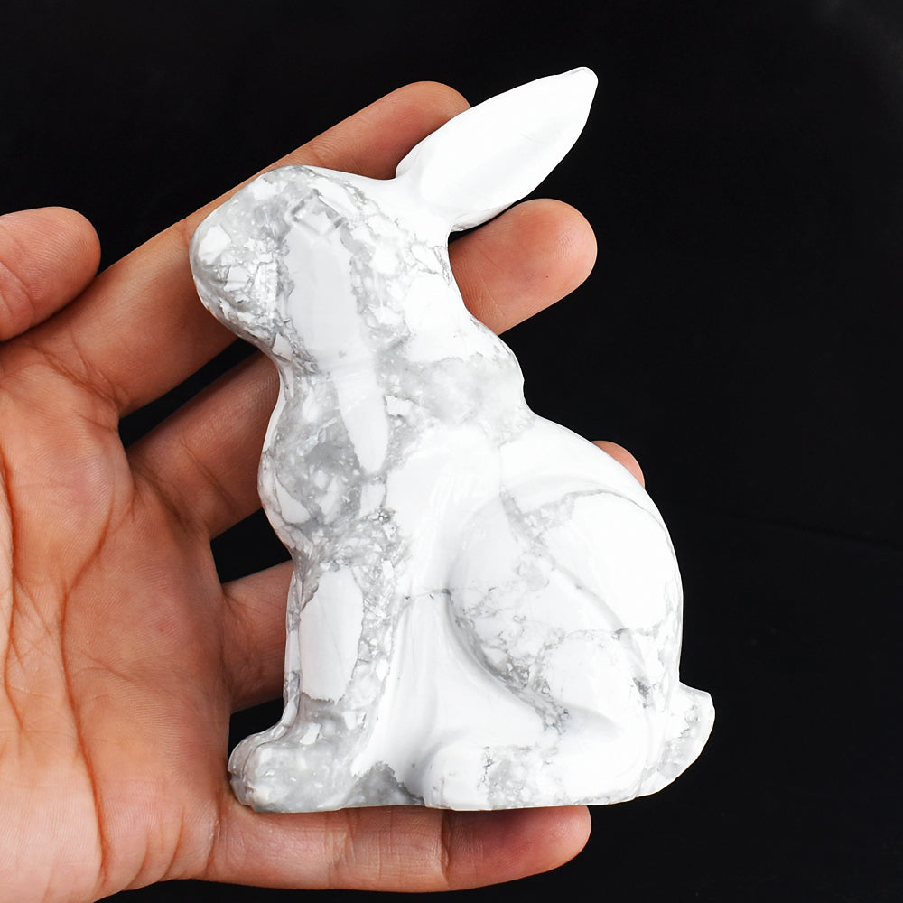 Craftsmen 1566.00 Carats  Genuine  Howlite Hand Carved Crystal Bunny Gemstone Carving