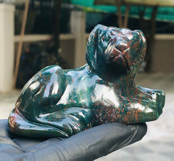 Gorgeous 834.00 Cts Genuine Bloodstone Carved Premium Dog Crystal