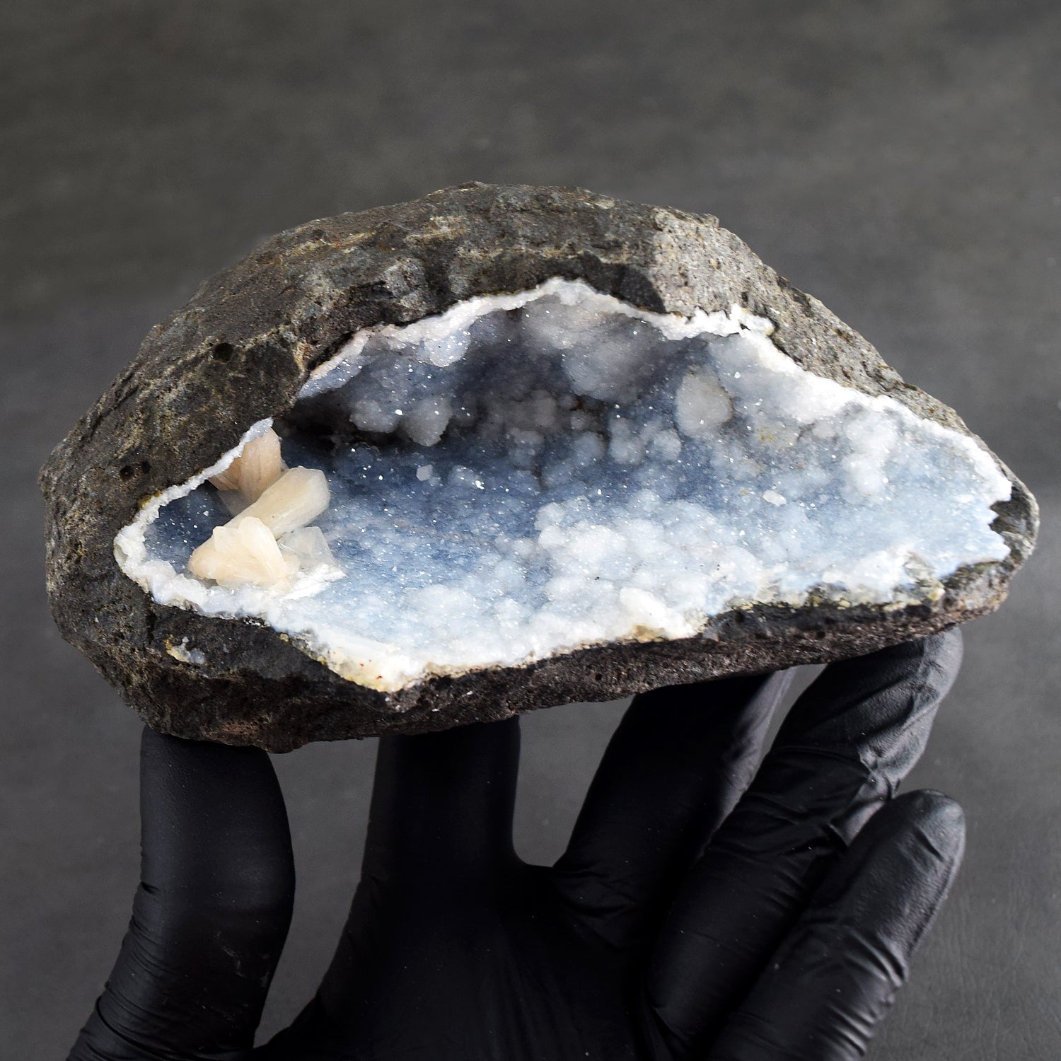 Top Best 2748.00 Cts Genuine Chalcedony With Stilbite Crystal Specimen Gemstone Cluster