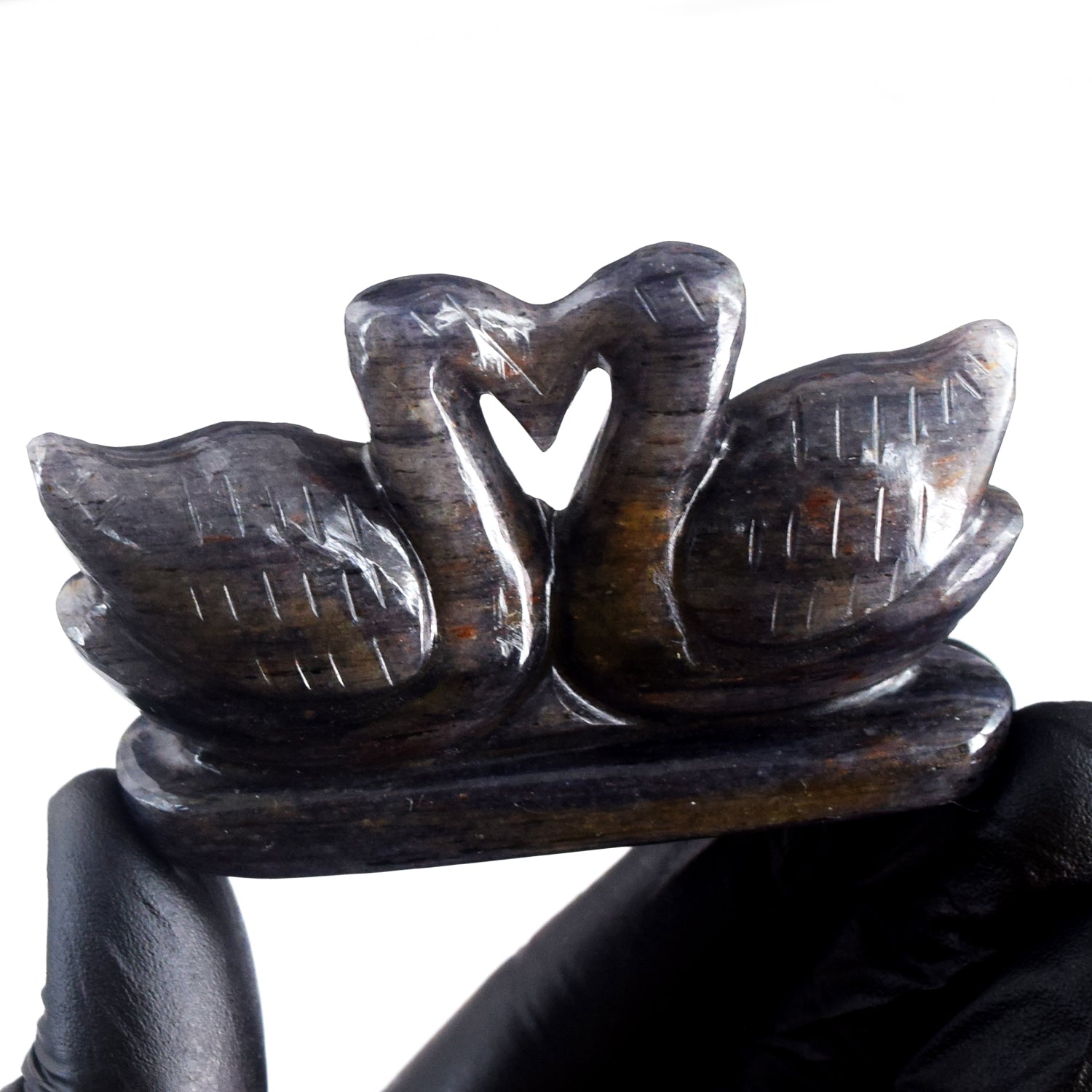 Craftsmen 435.00 Cts Genuine Blue Iolite Hand Carved Premium Love Swan Pair